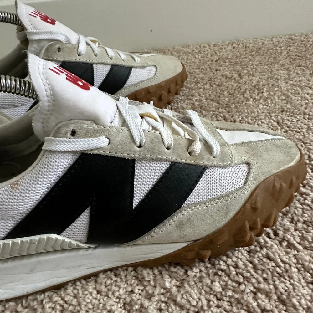 New Balance XC-72 Sneakers Mens 8 White Black Gum Suede UXC72AA1 Retro